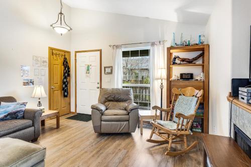 Cedar Creek Retreat - image 12