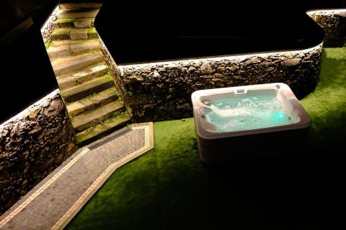 สภาพแวดล้อมโดยรอบ, H2Viola & Spa in ลอมบา ดาไมยา