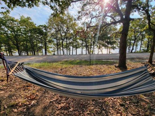 Bristow Blue - Lake front with Boat Ramp Access!! detail