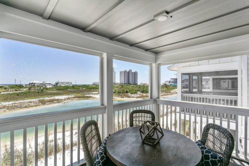 Ten Toes In in Perdido Key