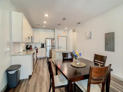 Large Apartment, Close To Disney Large Apartment, Close To Disney