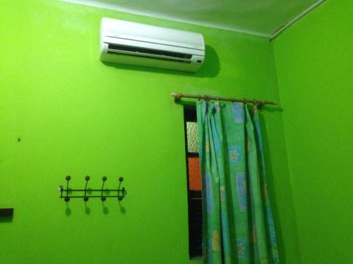 Double Room with Shared Bathroom image 4