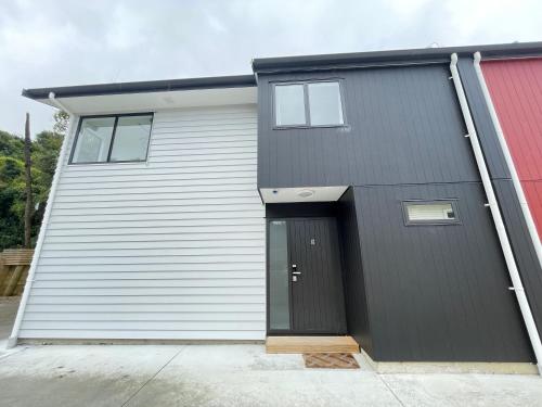 Three-Bedroom Townhouse