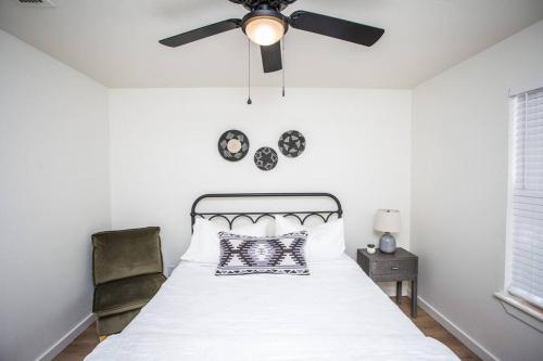 7 beds Relax by Texas Tech & Hospitals Sleeps 10