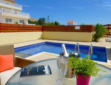 Nissi Beach Golden Villas 3