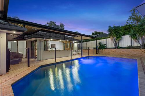 Eksterijer hotela, 4BR Family Oasis with Pool, Modern and Spacious - Robina in Robina