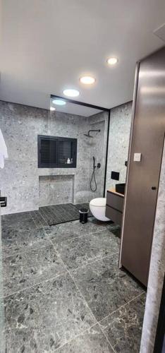 מבנים בים 75 Suites at sea, Haifa (foto 7)