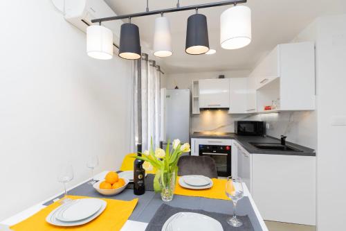 Modern cozy apartment Bonnie in center of Split. - Tap to explore photos
