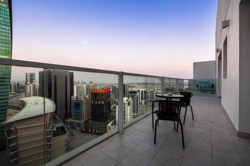 One bedroom family apartment with Kitchen & Balcony image 3
