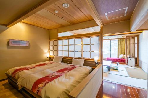 Room with Tatami Area - Main Building