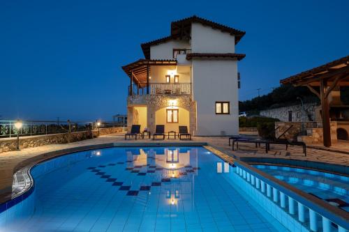 Villa Eleftheria private pool/garden/view/3bdrms/3.5bthrms gîte à louer Kato Daratso