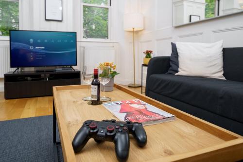 2 Bedr, 3 Beds, 1 Bath Thames, Trafalgar SQ, Londýn (fotografie 10)