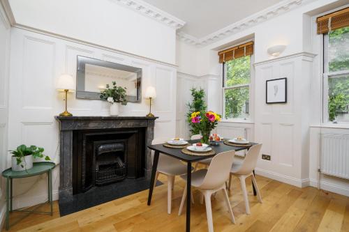 2 Bedr, 3 Beds, 1 Bath Thames, Trafalgar SQ, Londýn (fotografie 3)