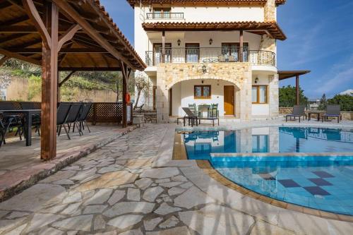Villa Stefania/pool/garden/sea view/3bdrms/3bthrms gîte à louer Kato Daratso