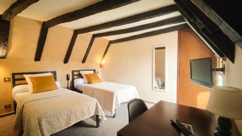 Auberge Saint Jacques – Conques, NY
