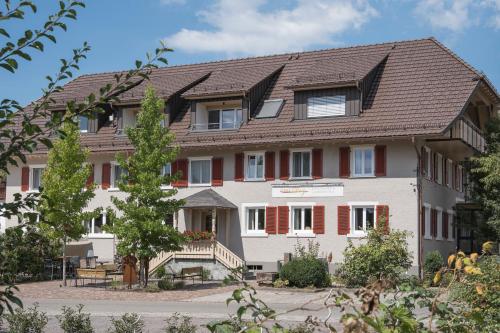 Landhotel Gasthaus zum Pflug - Accommodation - Zell am Harmersbach