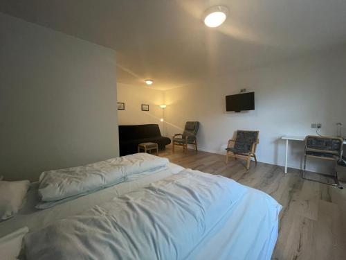 Bui Hotel Humble - image 7