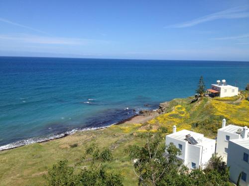 Buitenkant, A.A Michael Apartments in Pomos