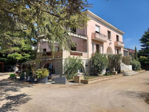 Appartement entier, jacuzzi et parc - Location saisonnière - Orange