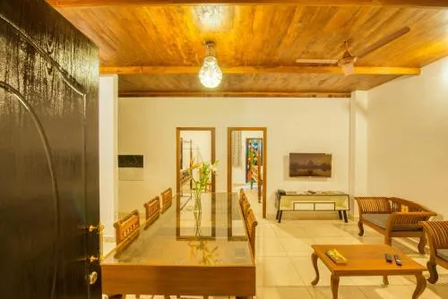 La Maison - Rooms of House Review