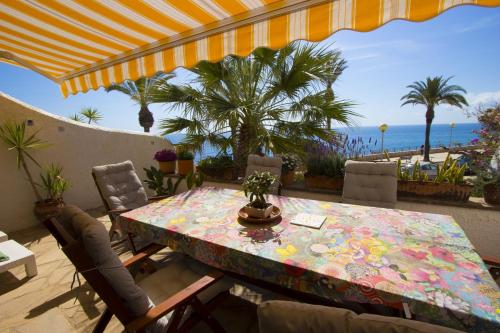 Catalunya Casas Beachfront villa in Atmetlla de Mar