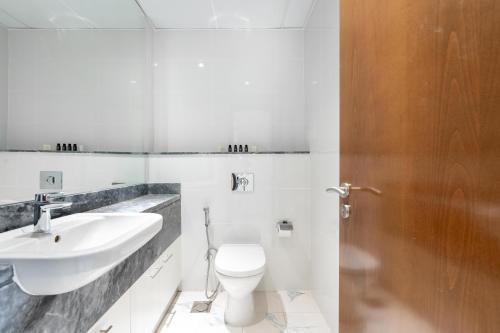 Lux BnB I Amna Tower I Panaromic Views, Dubai (foto 10)