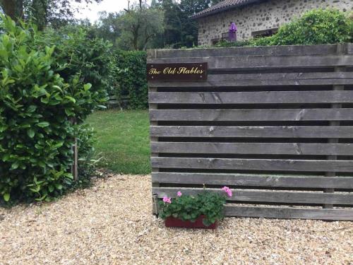 2 beautiful houses, private pool/ spa. Perigord