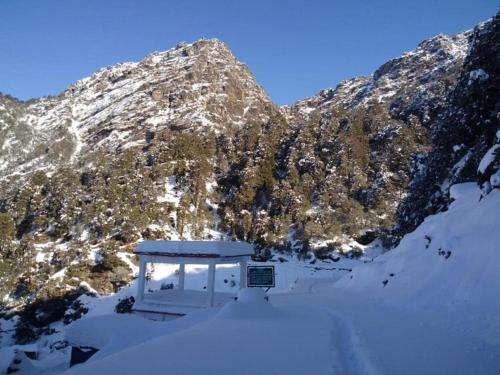 Skats, Chopta Himrab Resort in Baniyakund