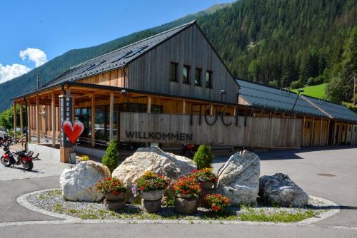 Camping HOCHoben - ONLY EMPTY LOTS Hotel (Mallnitz) - Deals, Photos &  Reviews