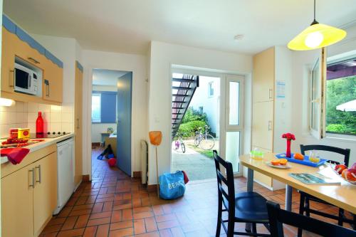2 bedrooms, 3 beds