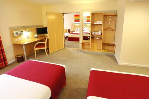 Holiday Inn Express Birmingham Redditch, an IHG Hotel