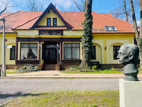 B&B Debrecen - Villa Hotel - Bed and Breakfast Debrecen