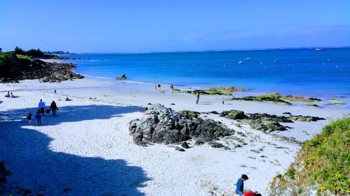 MAISON NEUVE LUMINEUSE AU CALME PROCHE DES PLAGEs