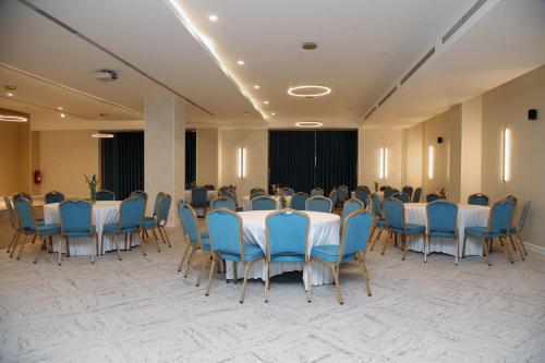 Golden Tulip Opera Alger