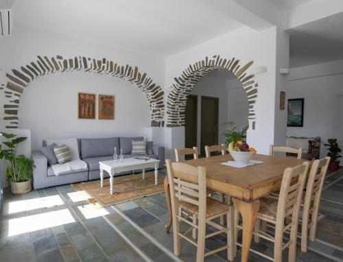 Anthemion Paros - Villas & Suites