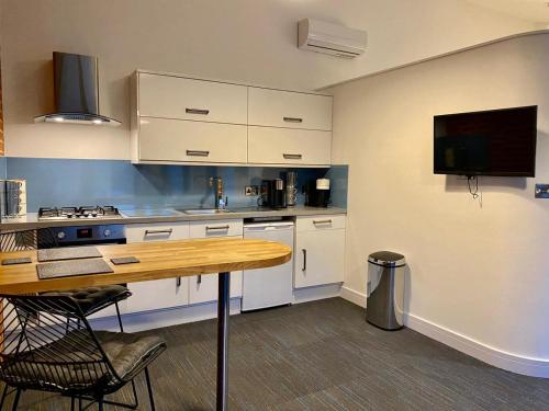virtuve, Withers Farm Apartments in White Colne