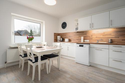 設施, Ferienwohnungen Haus Schau ins Land nah an der Nordsee in 埃梅爾斯布爾-霍爾斯布爾