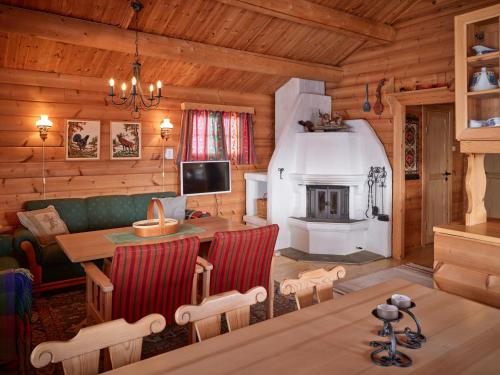 Three-Bedroom Holiday Home