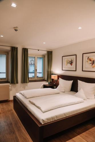 Hotel Hofwirt Neubeuern Room Type - Large Double Room