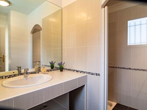 Bathroom, Holiday Home Au Romarin - BEF130 by Interhome in Bagnols-en-Foret