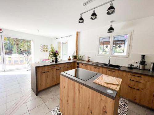 Maison en lisière de forêt avec jacuzzi - Location saisonnière - Mios