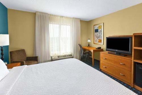 Fairfield Inn & Suites by Marriott Lexington North