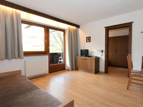 Apartment Römerhof-5 by Interhome