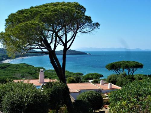Holiday Home Villa Marzia Mare & Golf by Interhome in Punta Ala