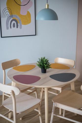 Śródmieście Homely Apartment by BookingHost, Varsovie (photo 9)