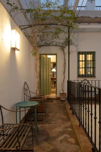Three-Bedroom, Three-Bathroom Townhouse image 4
