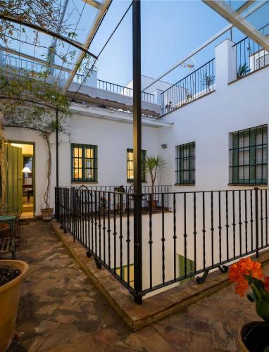 Three-Bedroom, Three-Bathroom Townhouse image 3