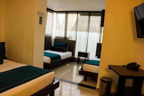 hotel medellin gold – Medellin, VT