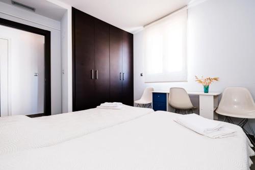 Apartment with Sea View image 10