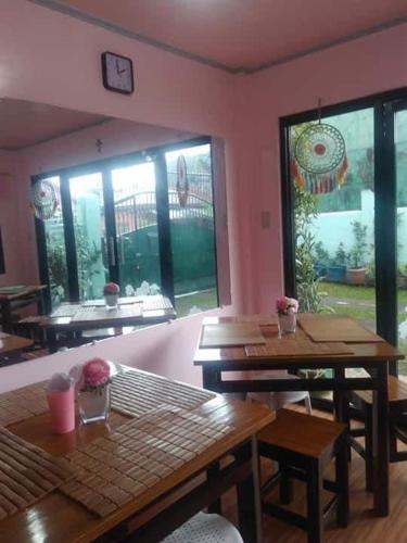 Roseville Home Stay and Moroccan Spa in Tabaco